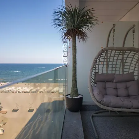 Apartel Next To The Sea 4 *